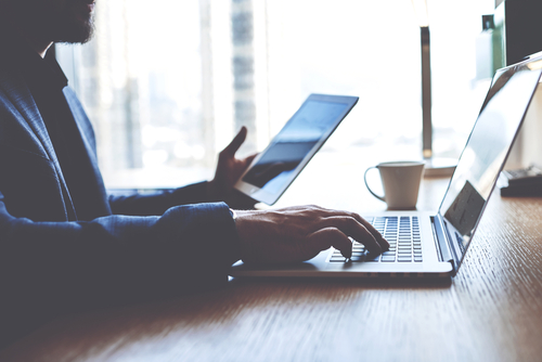 Online financial news_Stock Image